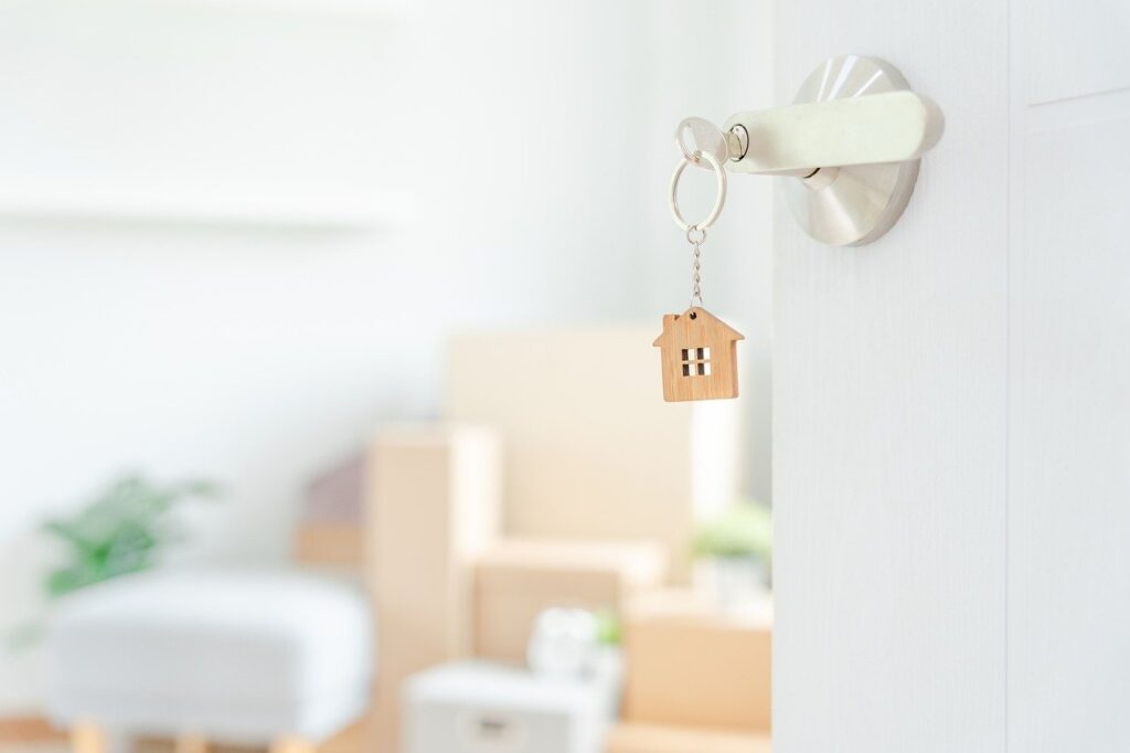 What Age Can a Teenager Leave Home?
